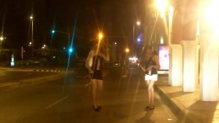 Taksimde sikici arayan Travesti Pornosu